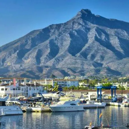 Apartment Charming In Puerto Banus, Marbella, With Pool Marbella